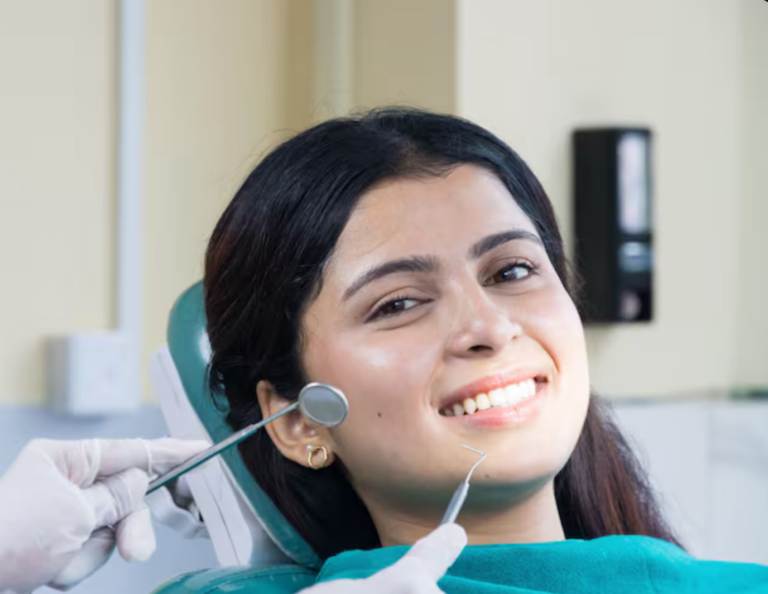 Read more about the article Your Ultimate Guide to a Smile Makeover: The Art and Science of a New You