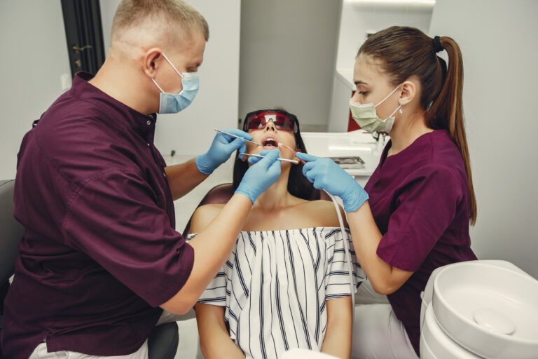 Read more about the article Tooth Filling vs. Root Canal: How Dentists Decide the Right Treatment
