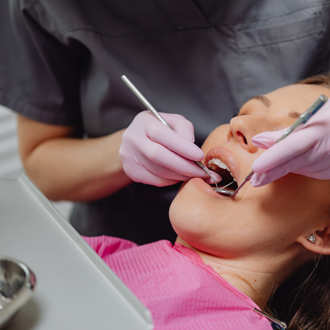 You are currently viewing Dental Implants, Bridges, or Dentures: Which Option is Best for You?
